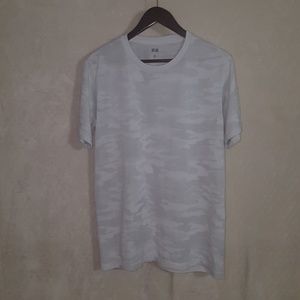 New UNIQLO White Camo T Shirt